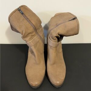 Women's Marc Fisher soft leather boots, size 9